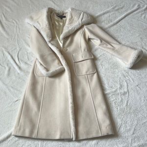 Laundry by Shelli Segal long ivory color coat